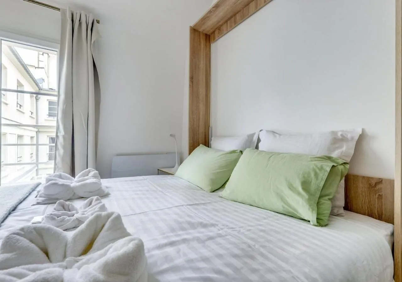 Sur Un Nuage - Calme & Renove - Odeon Apartment Paris